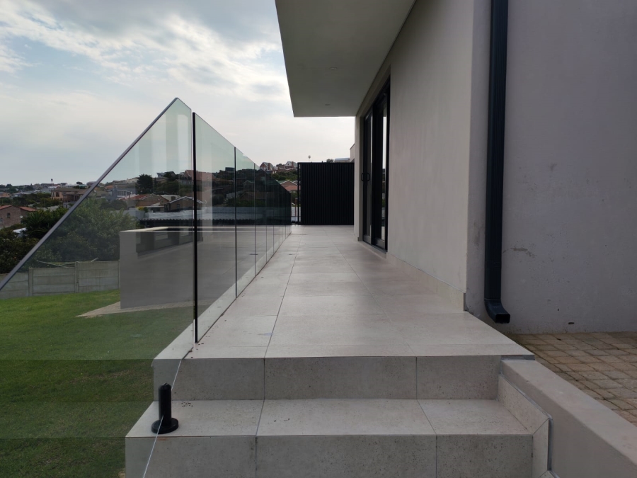 4 Bedroom Property for Sale in Dana Bay Western Cape